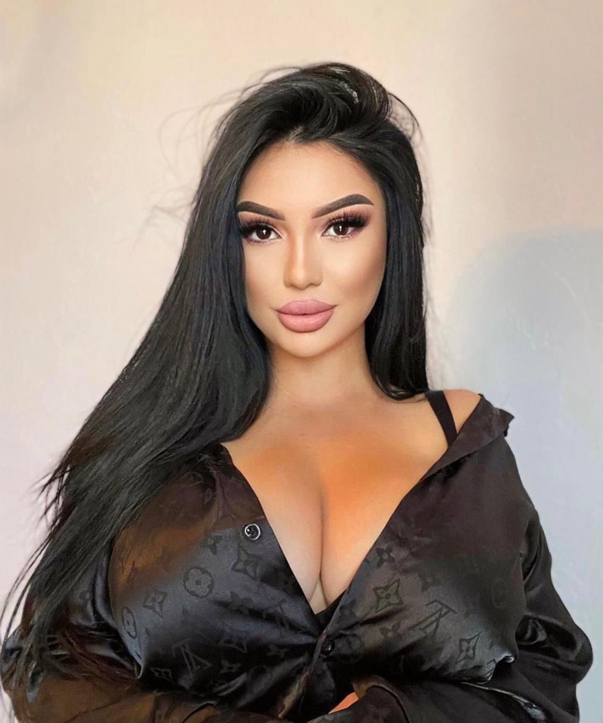 Kulu Başarılı Bayan Escort Kayra