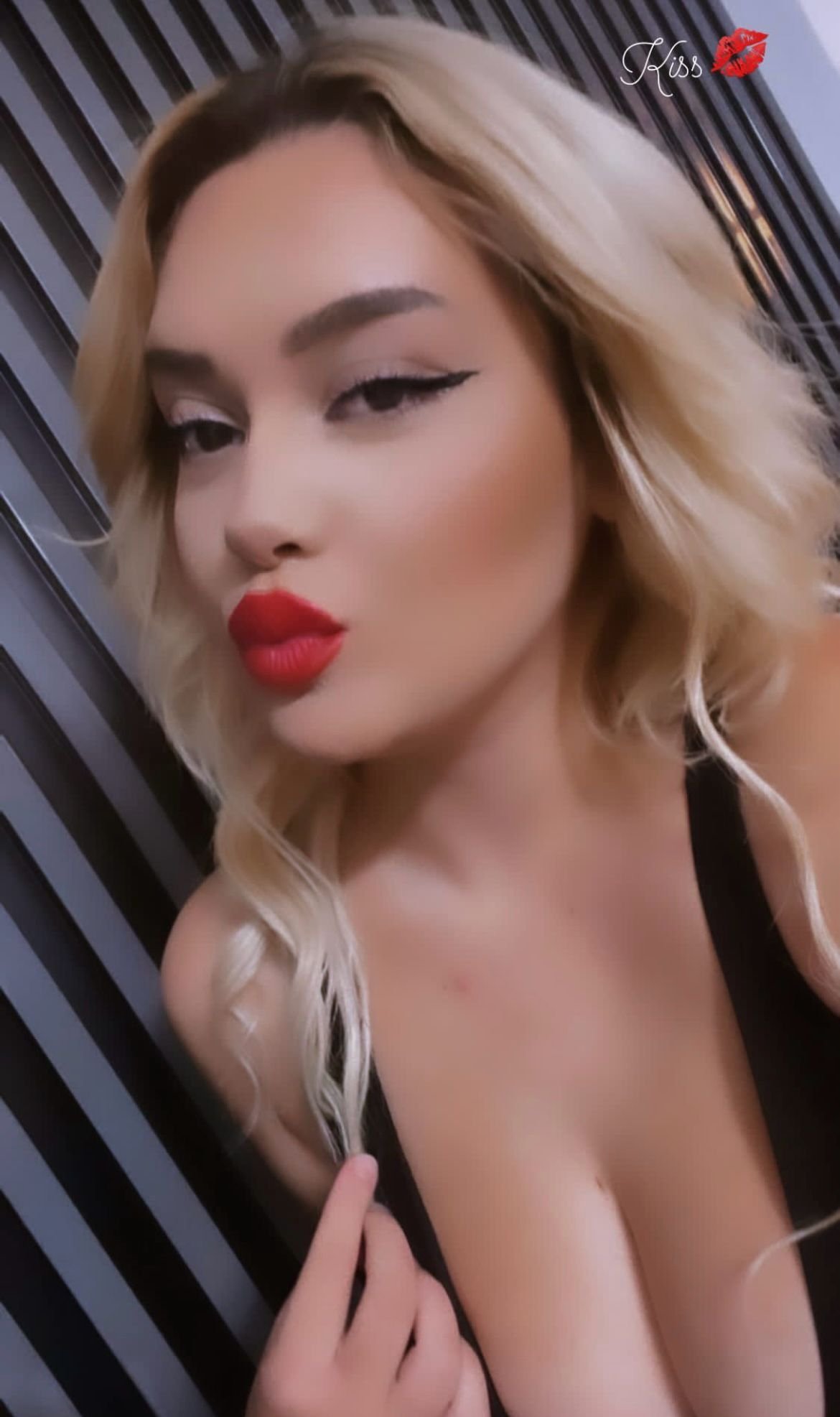 Tuzlukçu Bilinçli Kadın Bayan Escort Azra