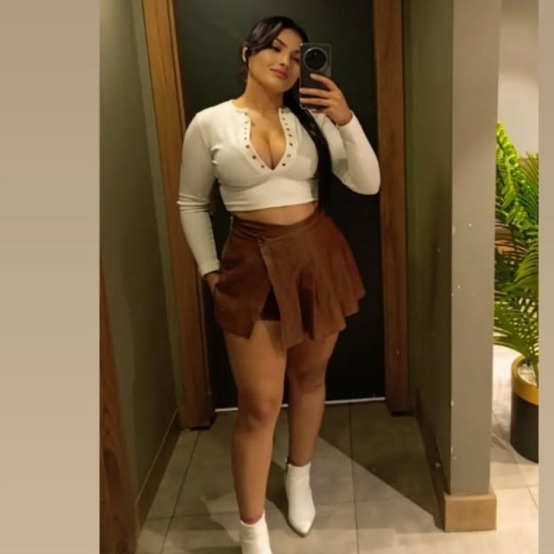 Karapınar Duruşu Güçlü Kadın Escort Bayan Alime